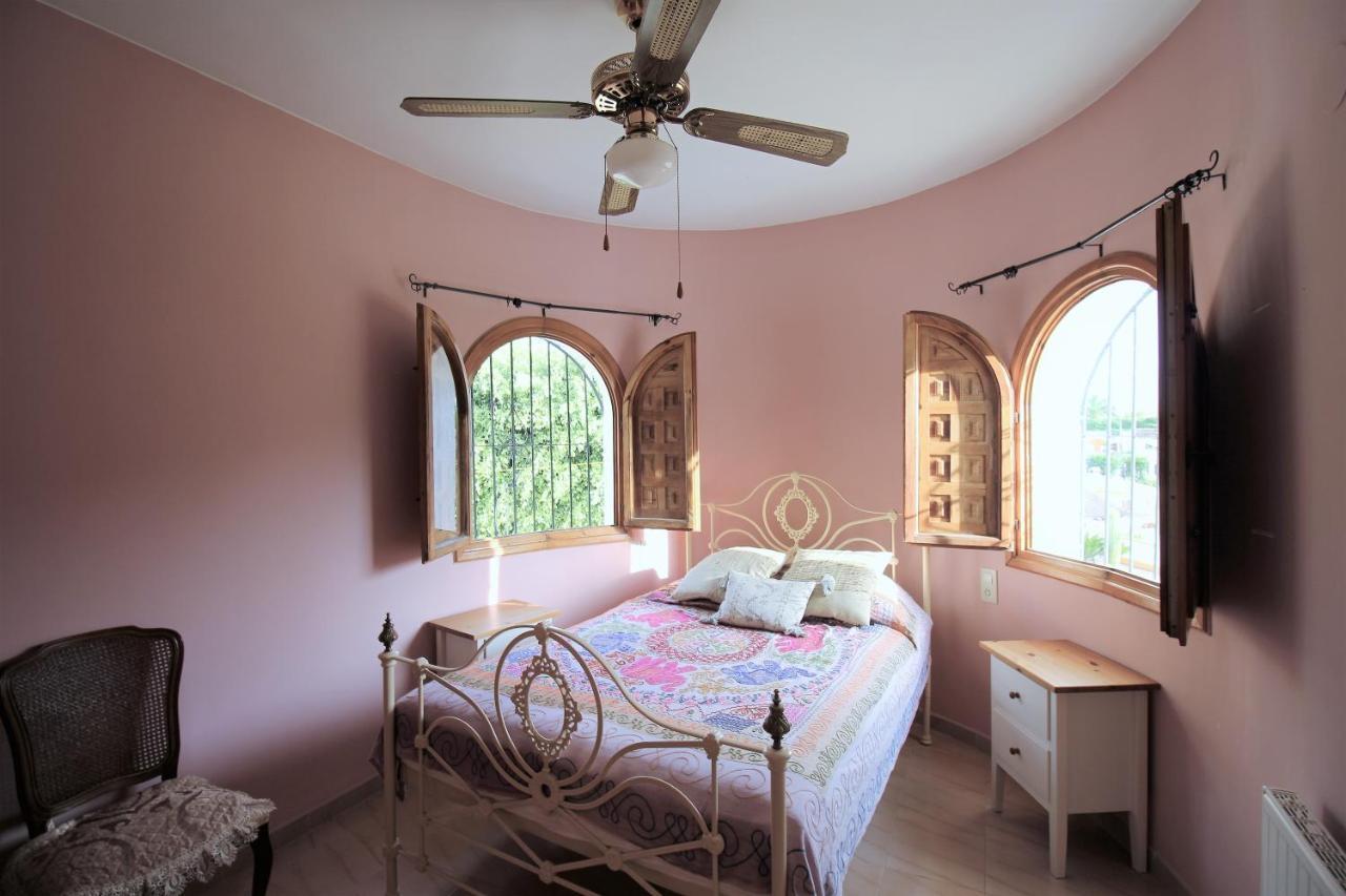 Nailencia Villa Калпе Екстериор снимка