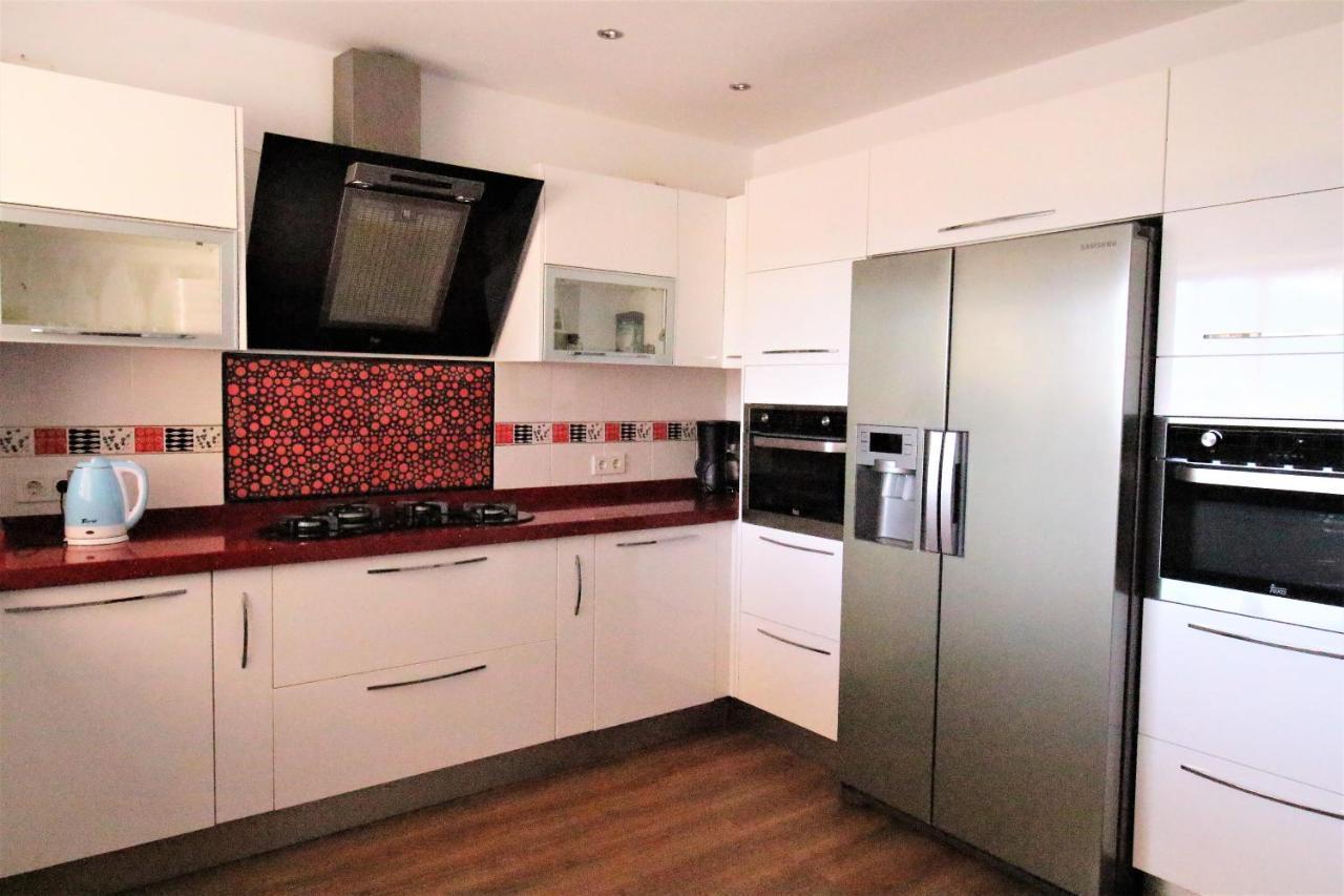 Nailencia Villa Калпе Екстериор снимка
